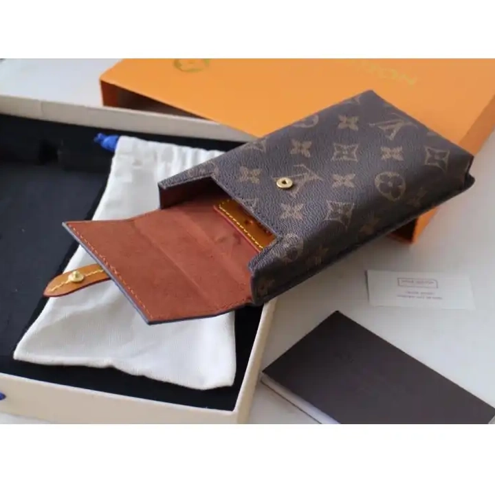 Official Brother Sam LV 19B570175 Bags 0819